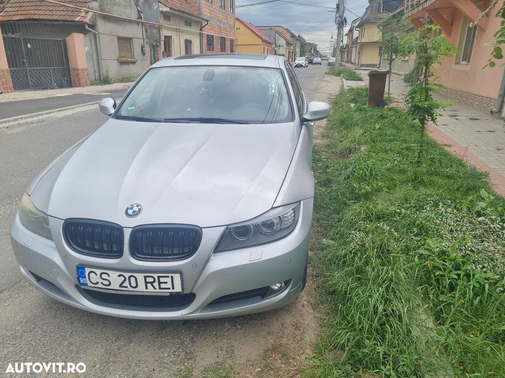 BMW Seria 3 318i Touring Aut. Edition Sport - 1