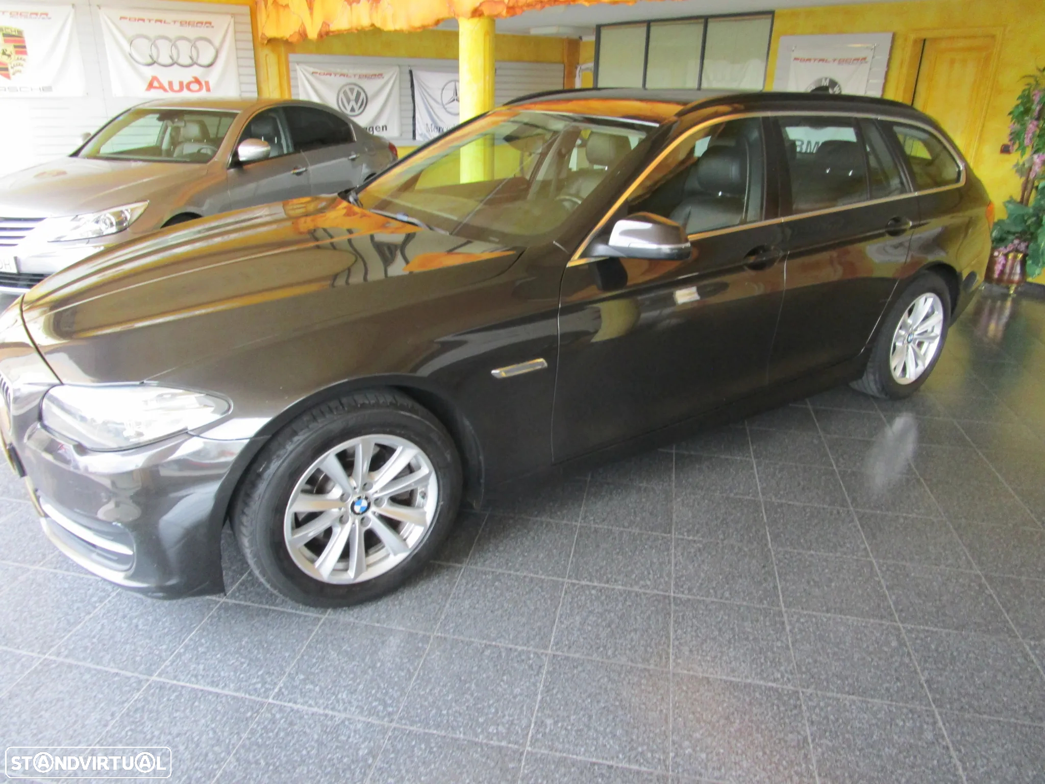 BMW 520 d Touring Aut. Luxury Line - 42