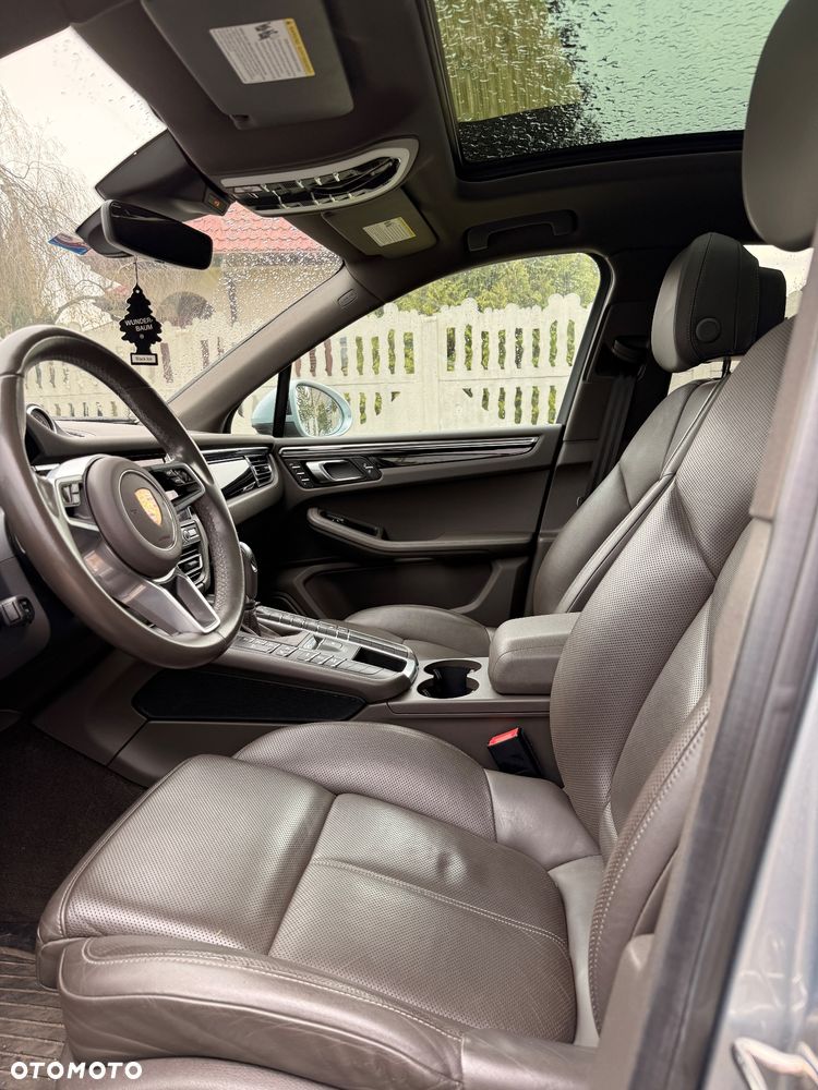 Porsche Macan Standard - 12