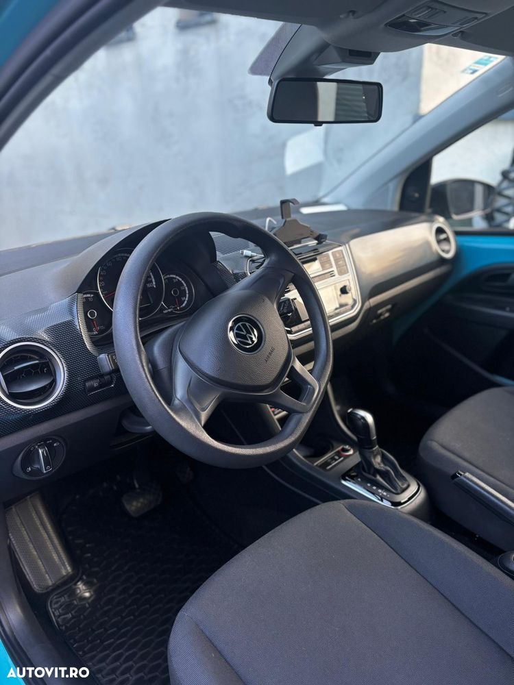 Volkswagen up! - 10