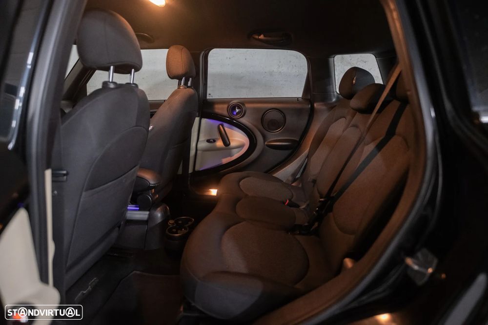 MINI Countryman One D - 7