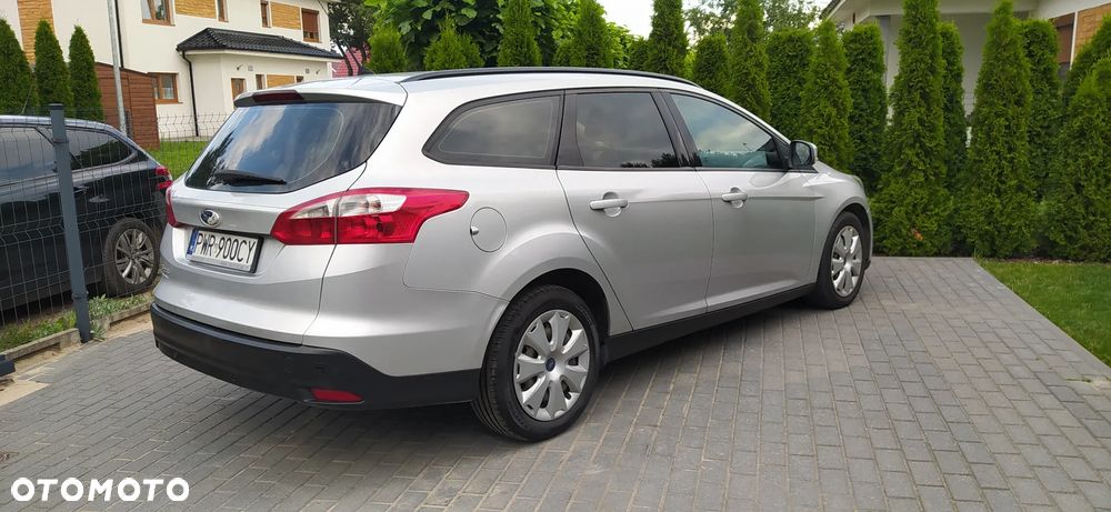 Ford Focus 1.6 TDCi Ambiente - 4