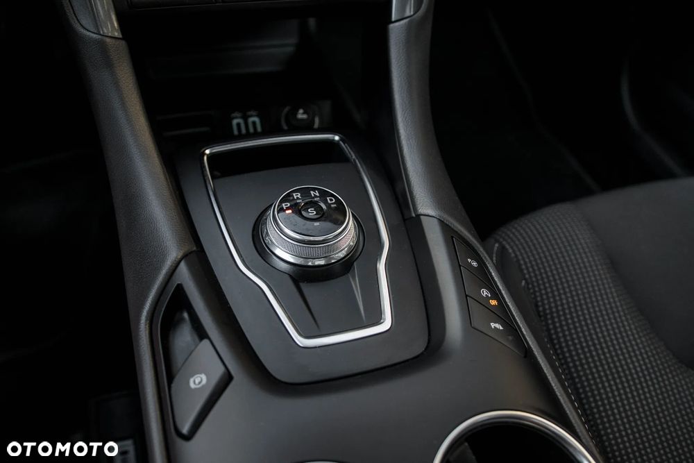 Ford Mondeo - 31