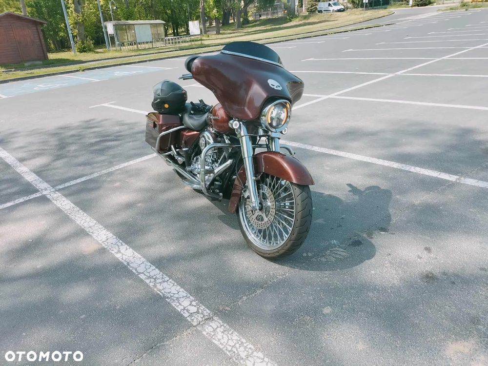 Harley-Davidson Touring Street Glide - 4