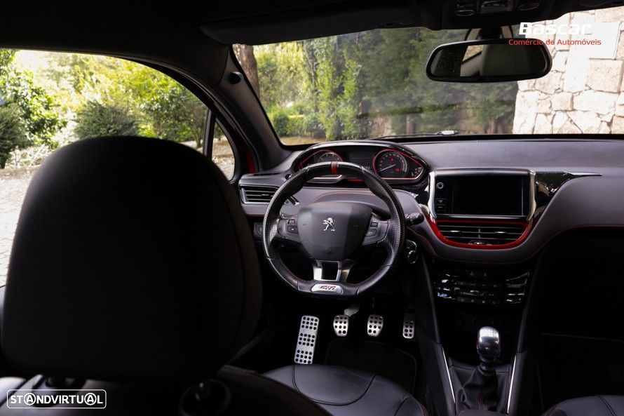 Peugeot 208 1.6 THP GTi - 38