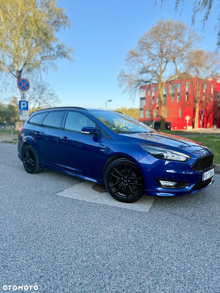 Ford Focus 1.5 EcoBoost STart-Stopp-System ST-LINE - 4