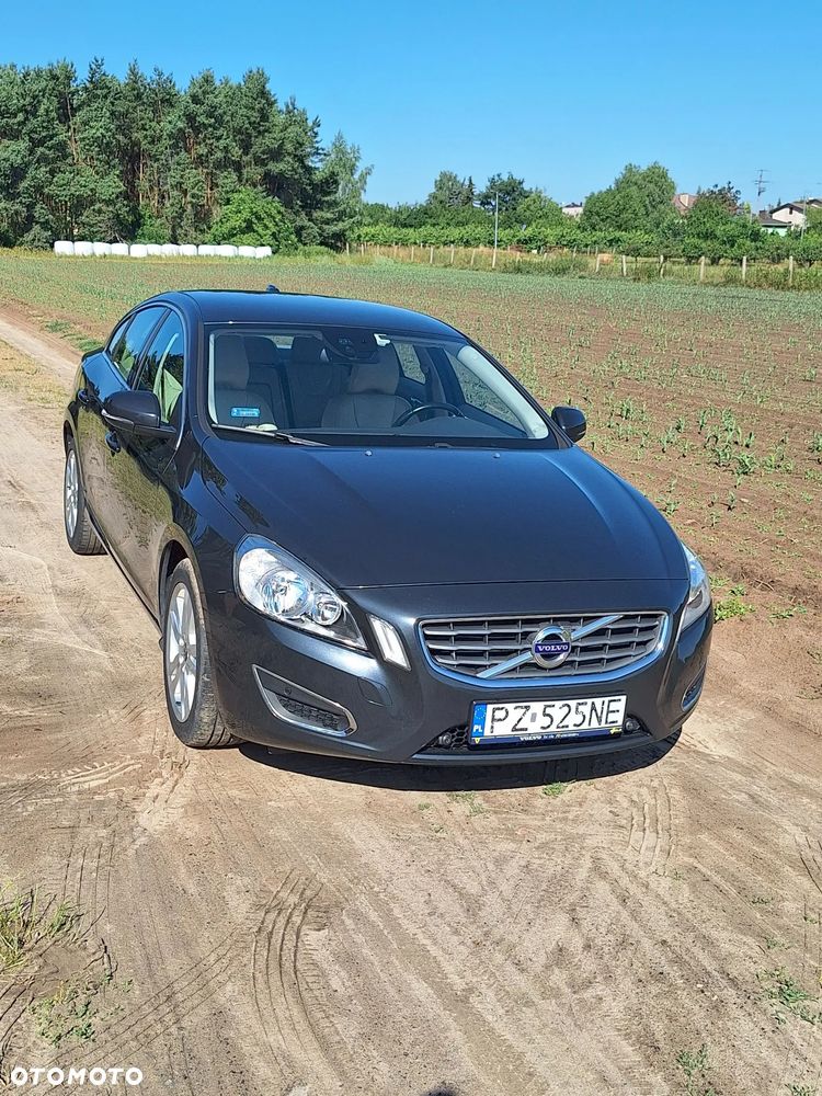 Volvo S60 D3 Geartronic Momentum - 5