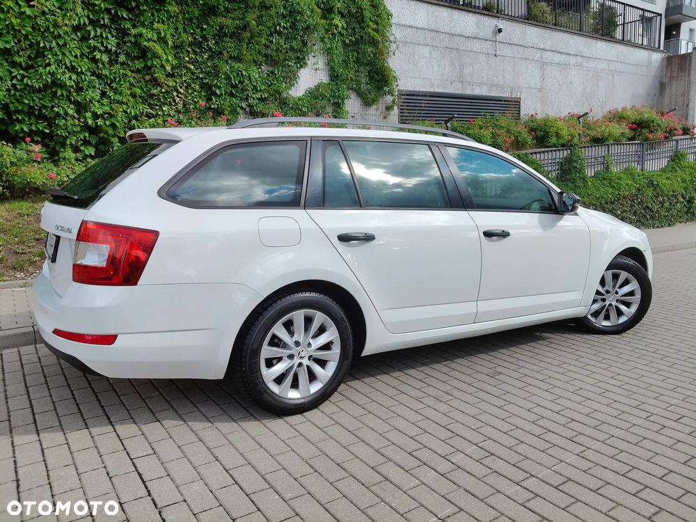 Skoda Octavia 1.6 TDI Active - 8