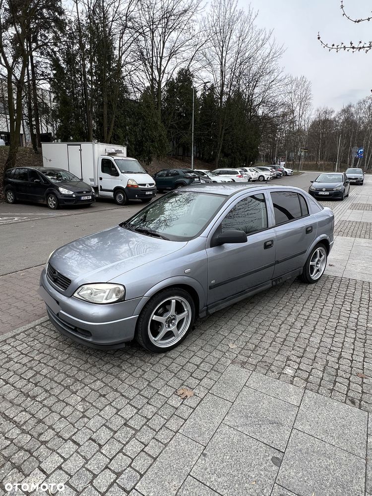 Opel Astra 1.6 Start - 15
