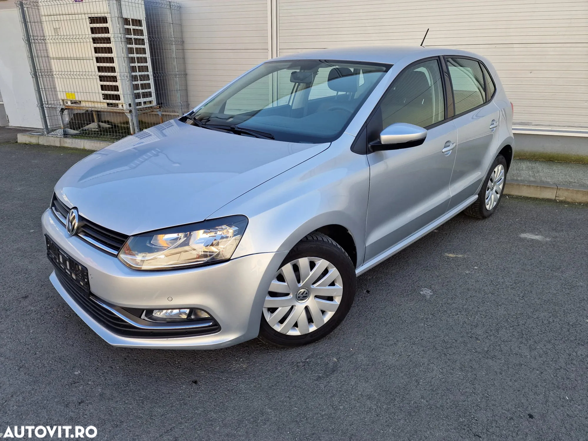 Volkswagen Polo 1.4 TDI (Blue Motion Technology) Comfortline - 38