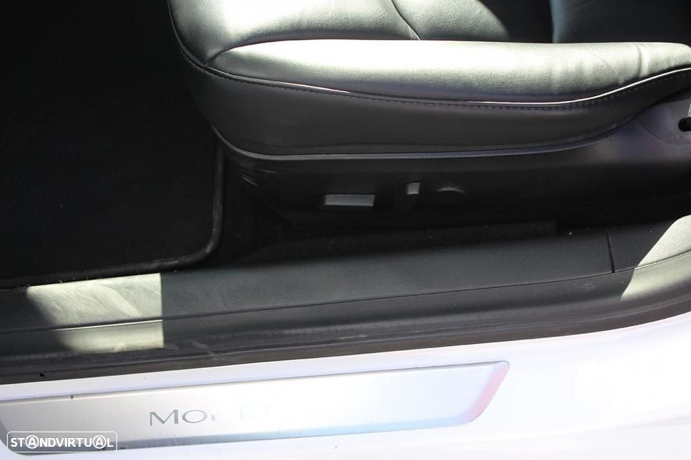 Tesla Model 3 Long-Range Dual Motor AWD - 15