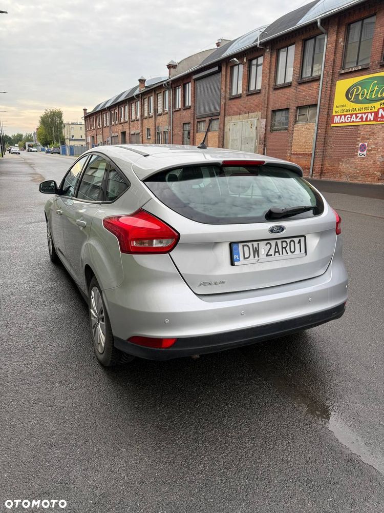 Ford Focus 1.6 Titanium - 4