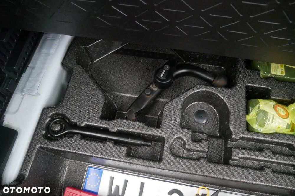 Toyota RAV4 - 24