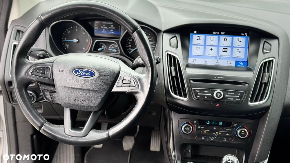 Ford Focus - 16