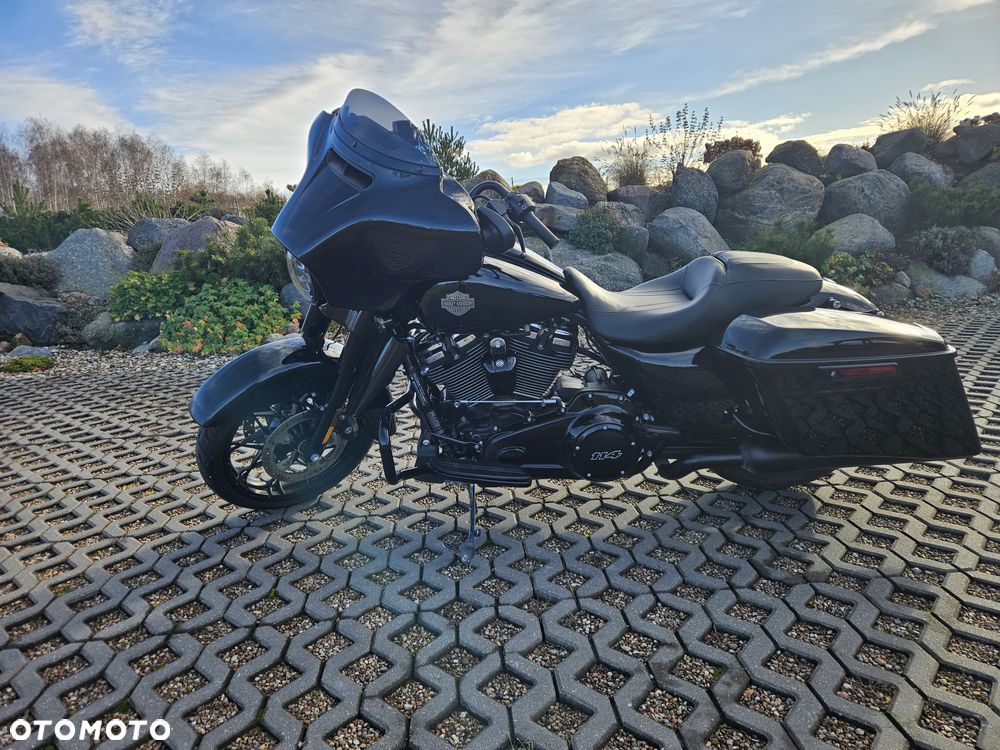 Harley-Davidson Touring Street Glide - 4