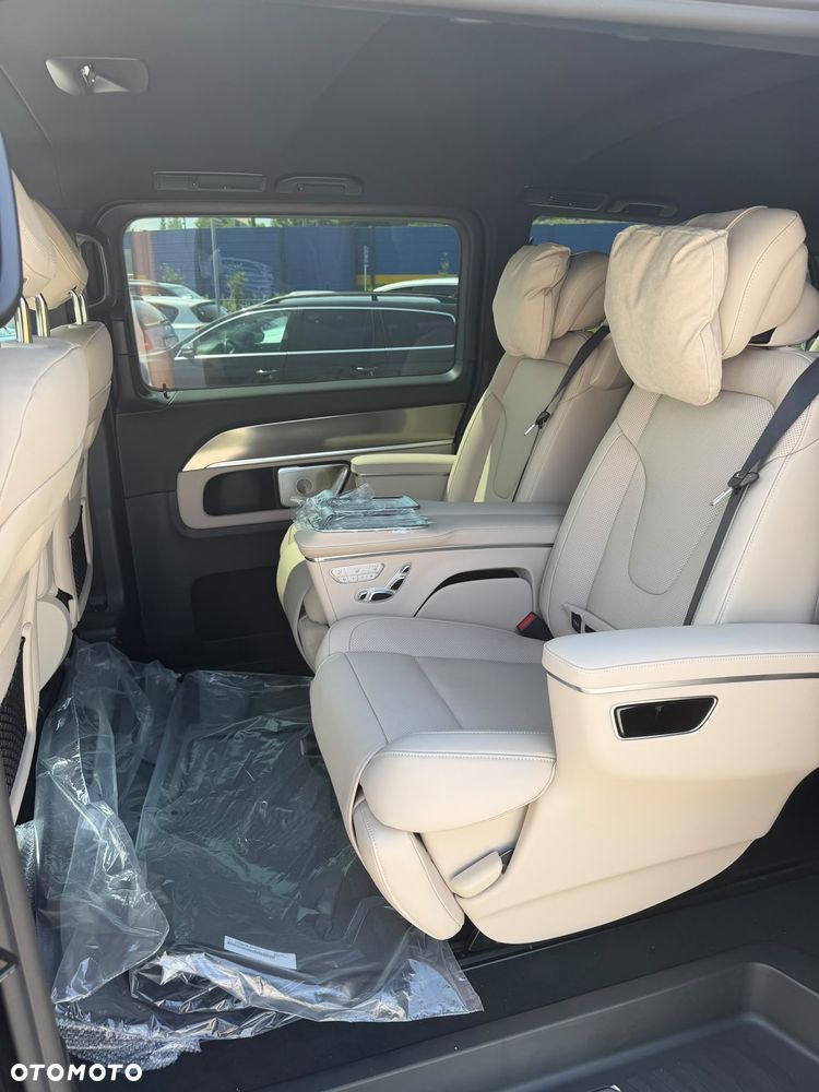 Mercedes-Benz Klasa V 300 d 4-Matic Exclusive 9G-Tronic (d³ugi) - 7