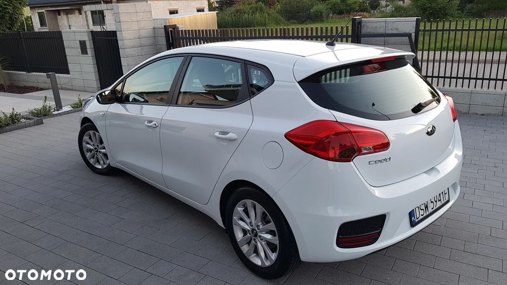 Kia Ceed 1.4 M - 37