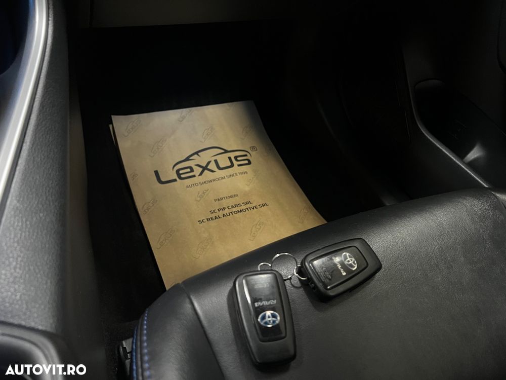 Toyota RAV4 2.5 4x4 Hybrid Style Selection - 32