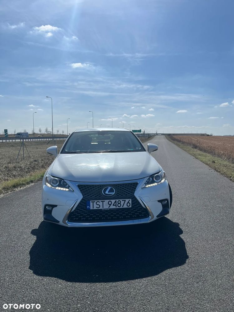 Lexus CT - 2