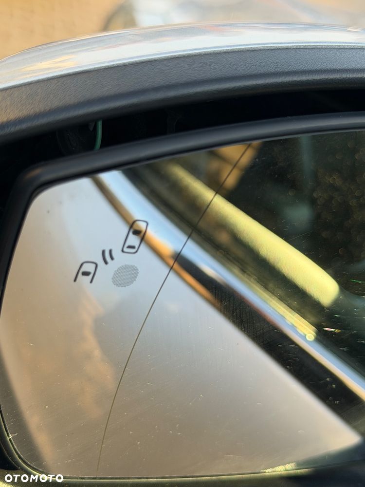 Ford Kuga 2.0 TDCi 4x4 Titanium - 36