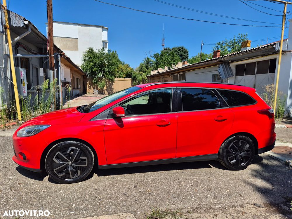 Ford Focus 1.6 TDCi DPF SYNC Edition - 5