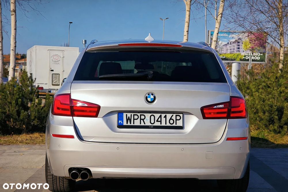BMW Seria 5 525d Sport-Aut - 8