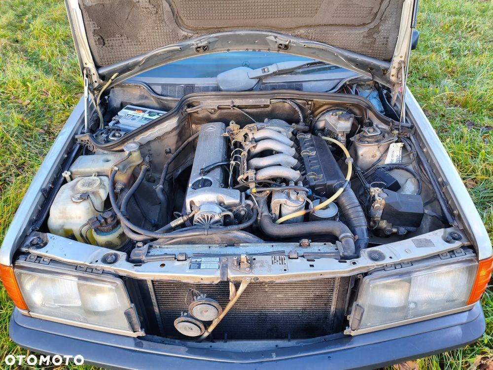 Mercedes-Benz W201 (190) - 8