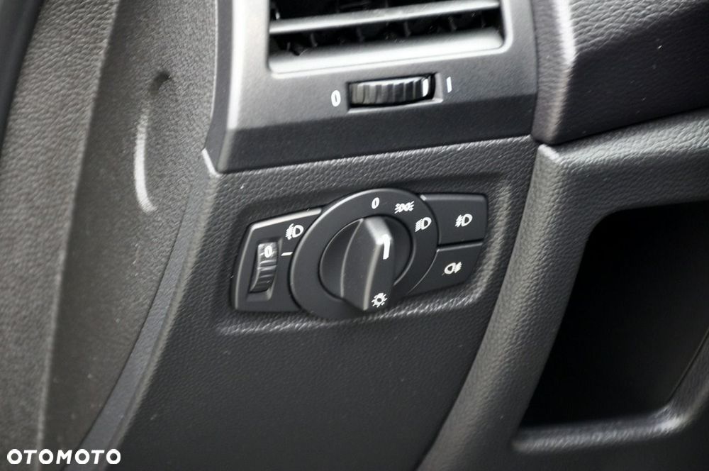 BMW Seria 1 - 36