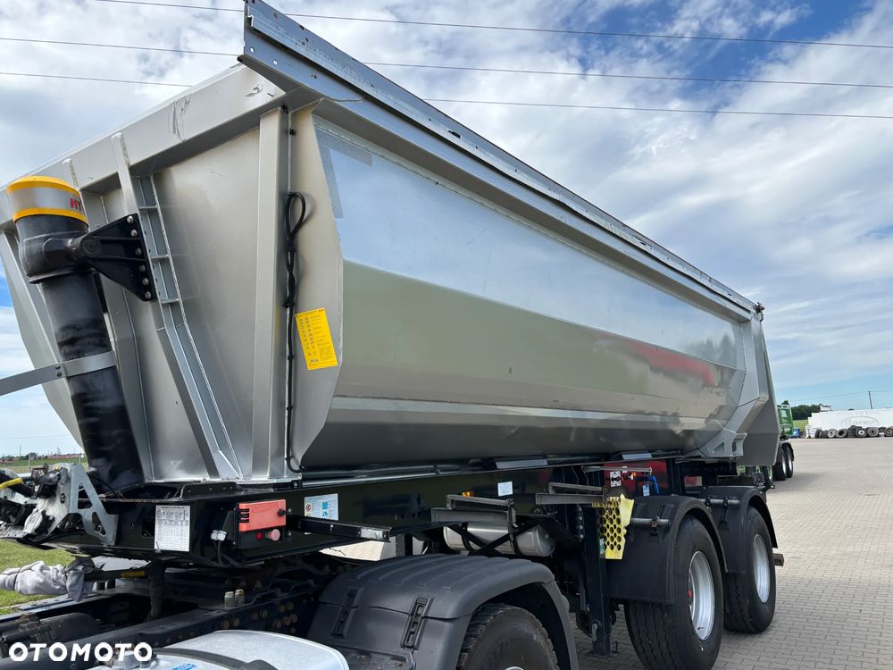 Reisch RHKS-2_SR-06 naczepa wywrotka 2 osie szeroki rozstaw osie 10 ton , DMC zestawu 38 ton (nie SCHMITZ , Schwarzmuller, Carnehl , Meiller, Langendorf). stalowa, do robót ziemnych - 17