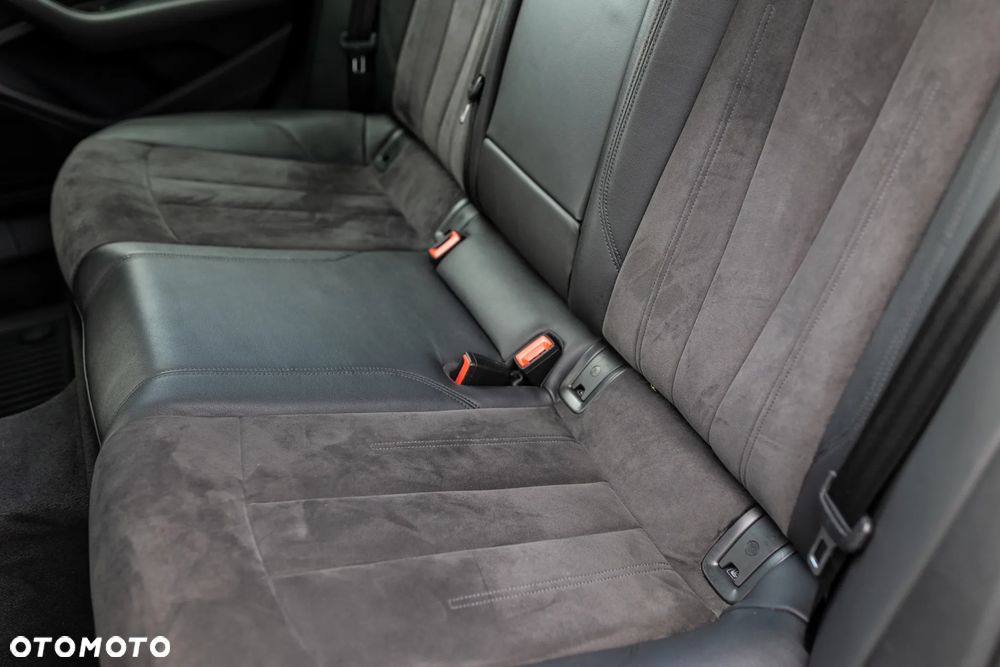 Audi A4 Avant 2.0 TDI S tronic quattro sport - 28