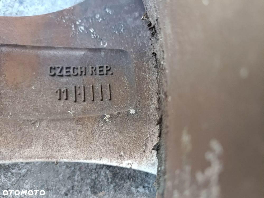 BMW seria 1 E81 04-13 komplet 4 sztuki felga aluminiowa alufelga 16'' * - 13