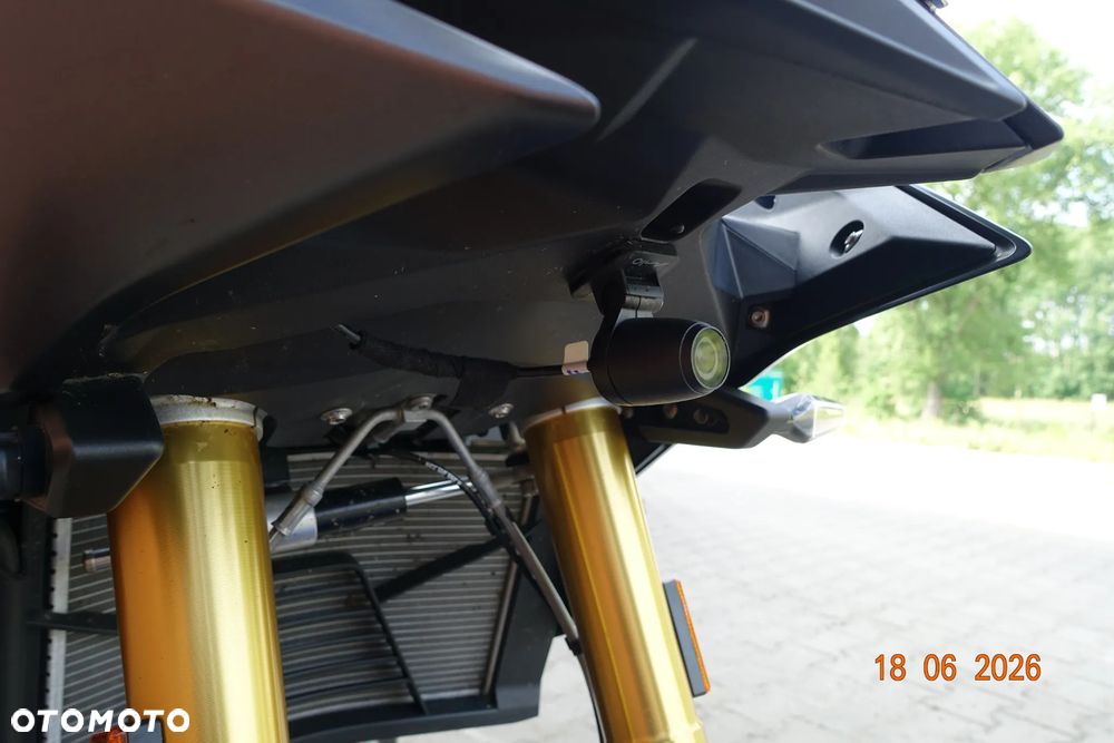 BMW XR - 19