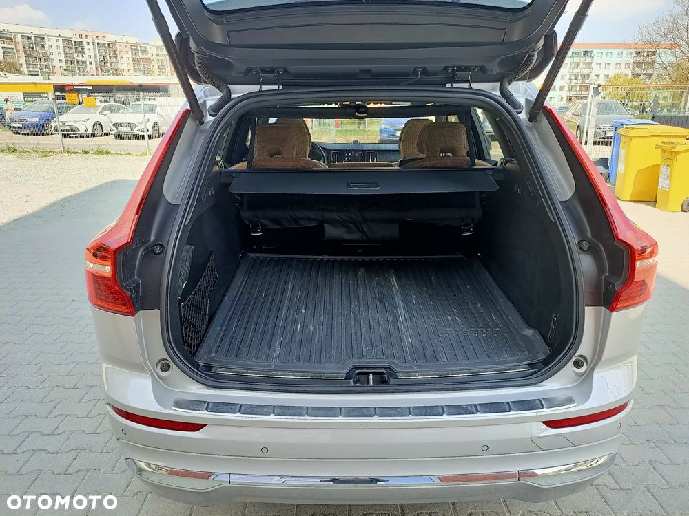 Volvo XC 60 T8 Plug-In Hybrid AWD Ultimate Bright - 11