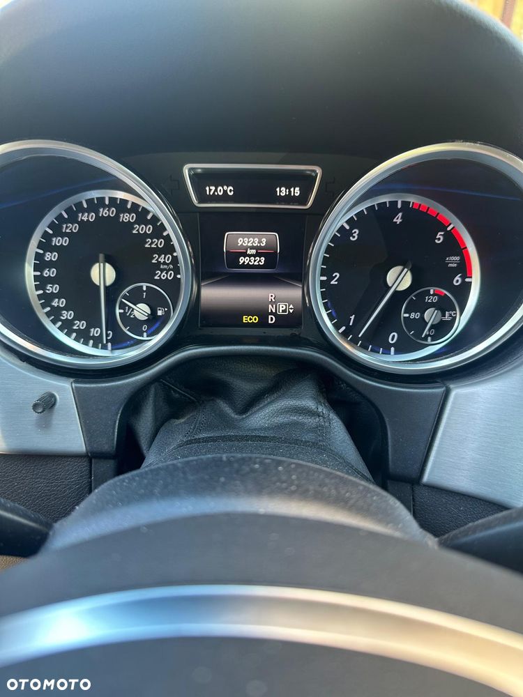 Mercedes-Benz ML - 11