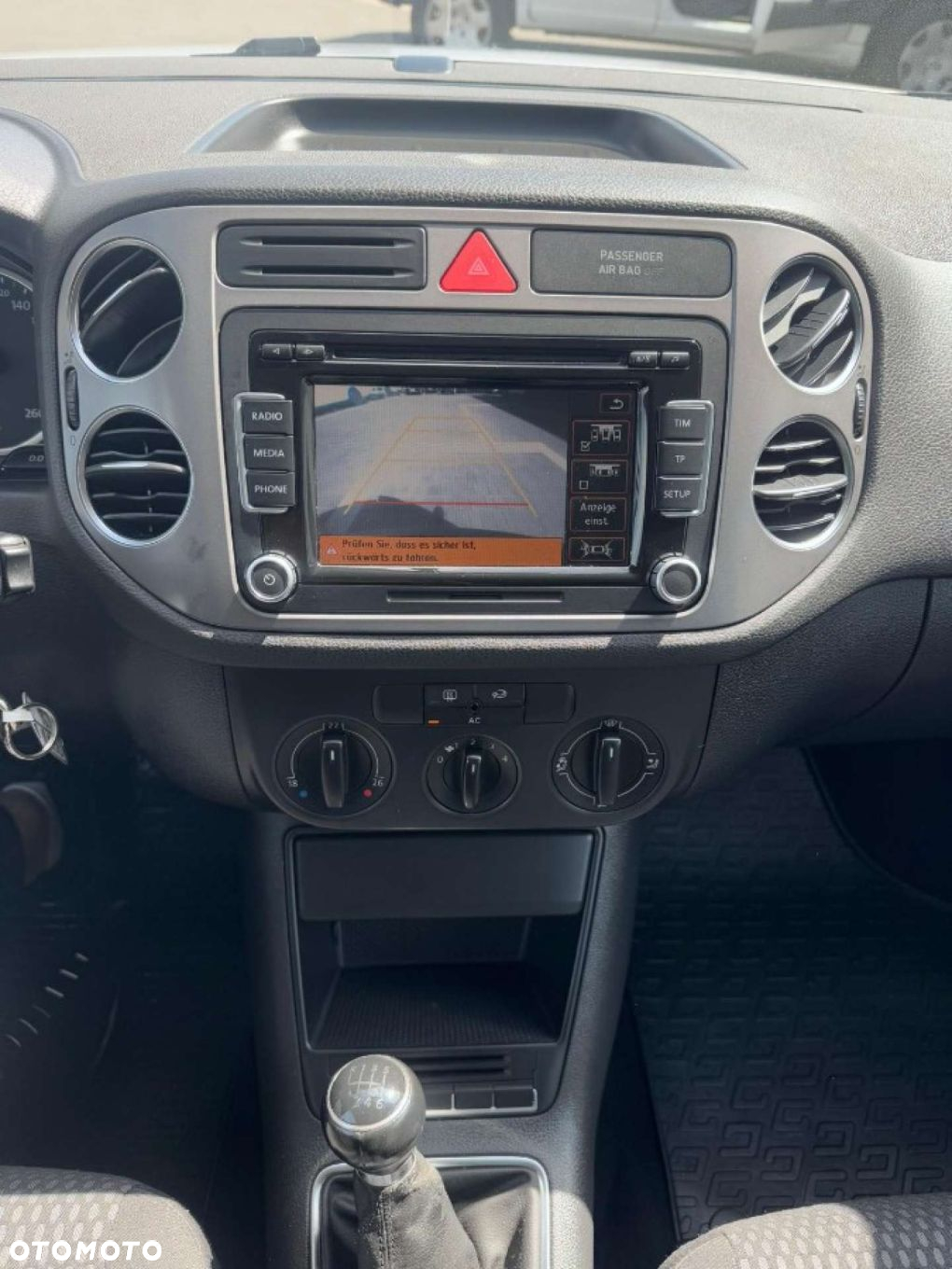 Volkswagen Tiguan - 25