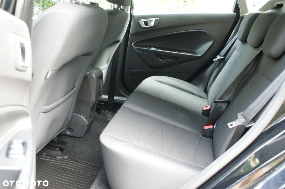 Ford Fiesta - 11