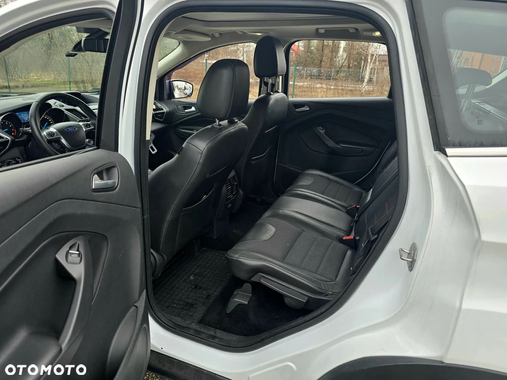 Ford Kuga 1.6 EcoBoost 4WD Titanium Plus - 11