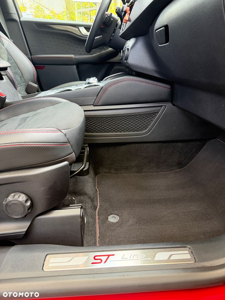 Ford Kuga - 18