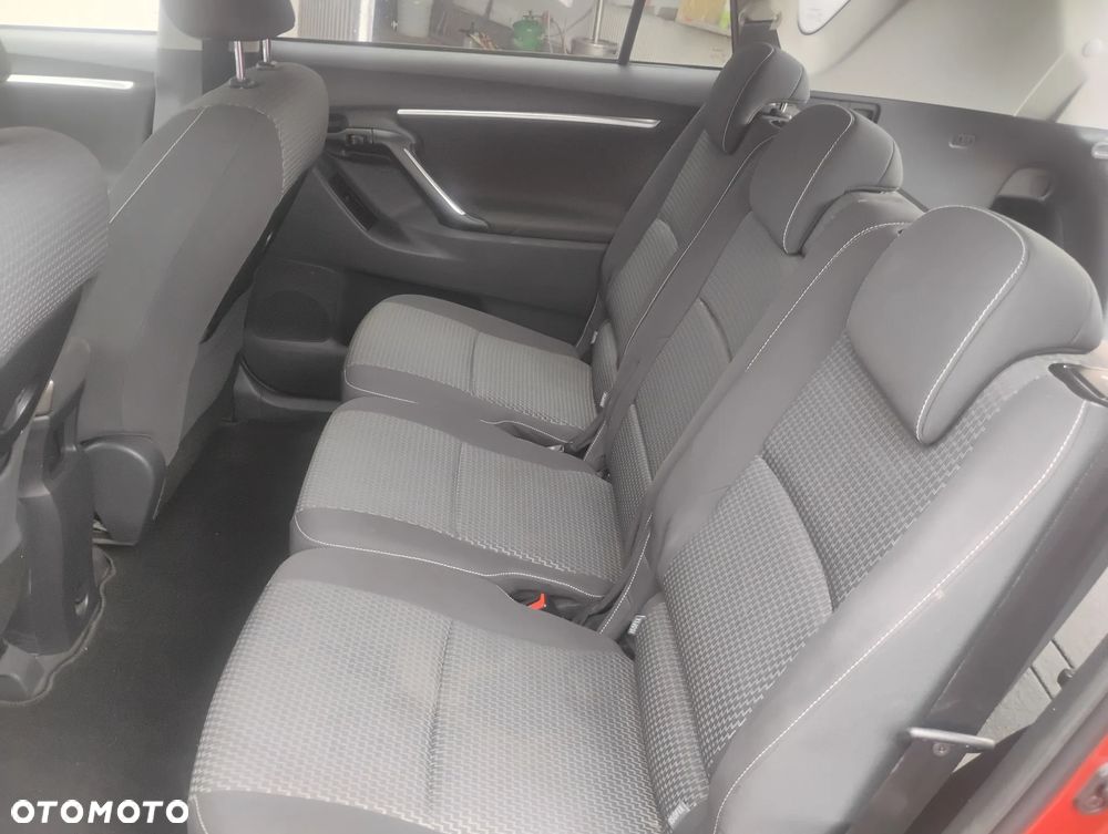Toyota Verso 2.0 D-4D Active - 21