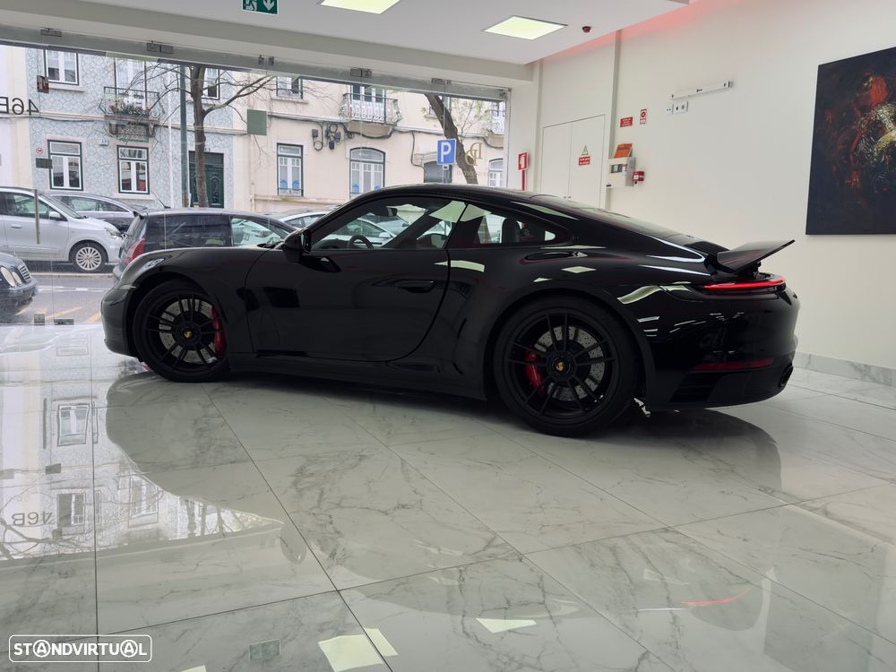Porsche 911 (992) Carrera GTS PDK - 3