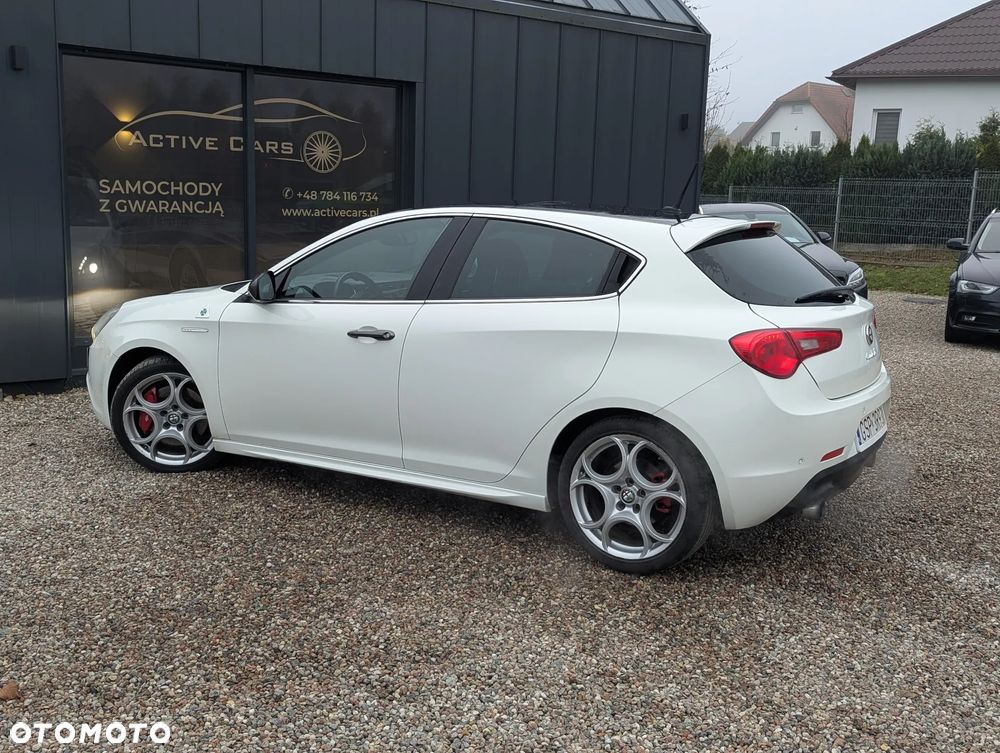 Alfa Romeo Giulietta 1750 TBi QV TCT - 11