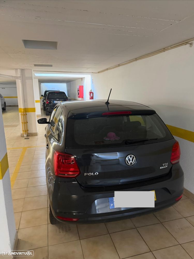 Volkswagen Polo 2015 photo 2
