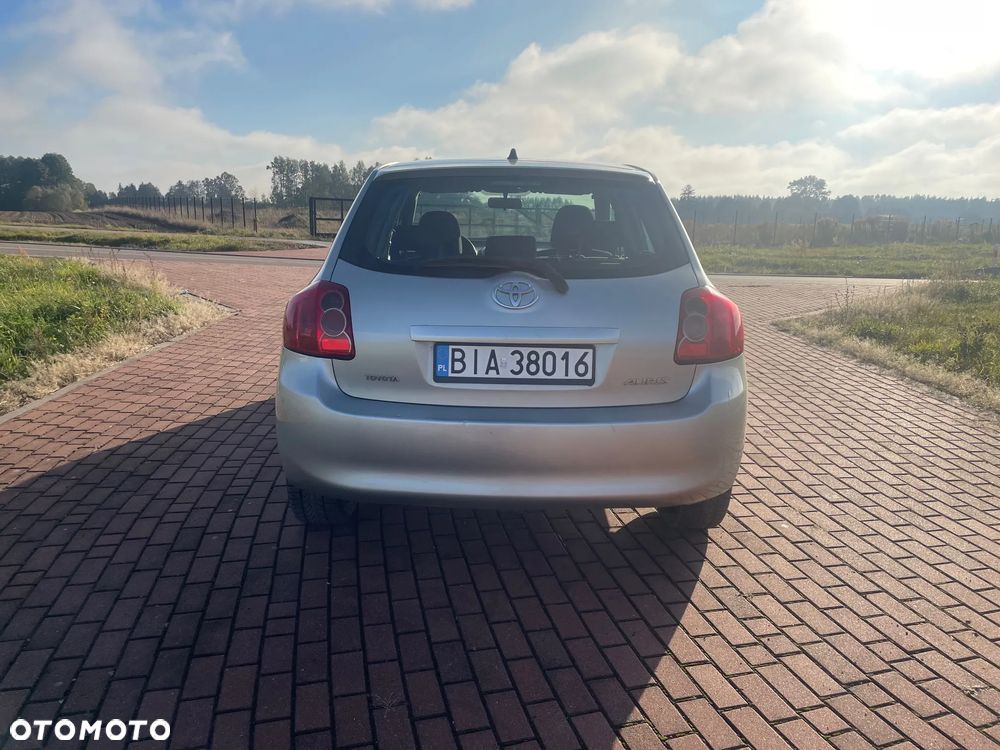 Toyota Auris 2008 photo 5