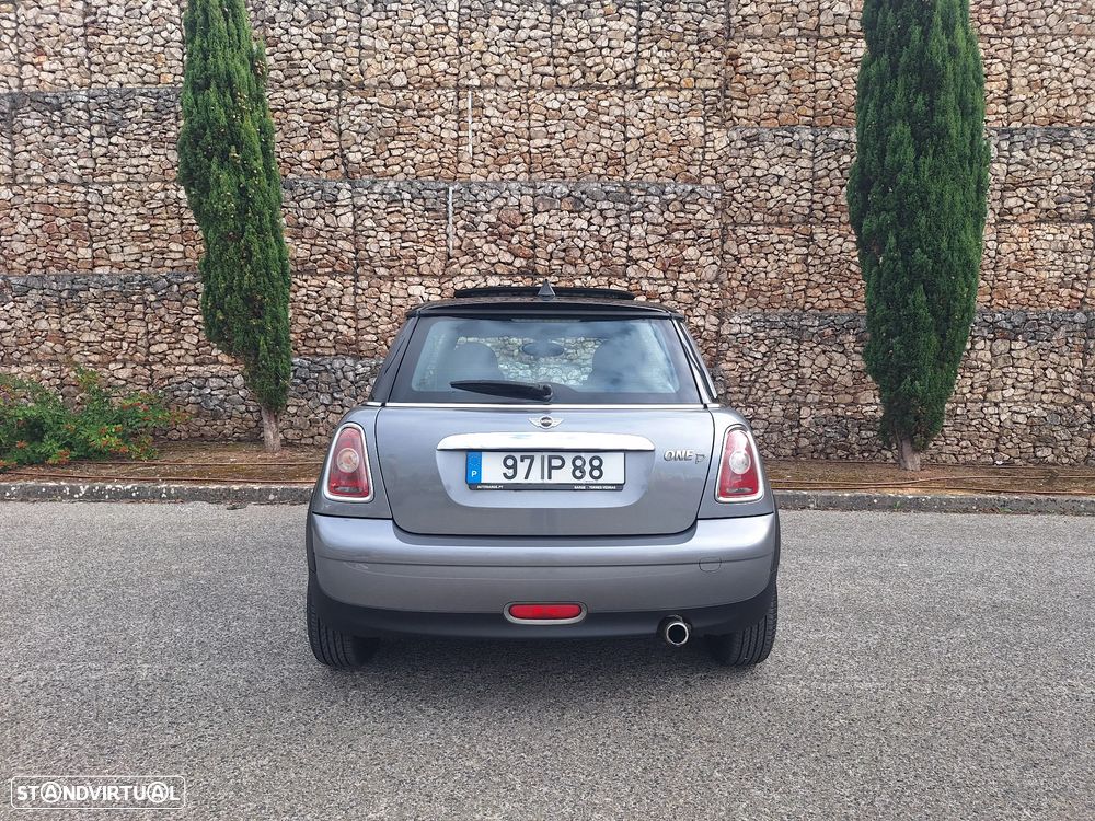MINI 3 Portas One D - 5