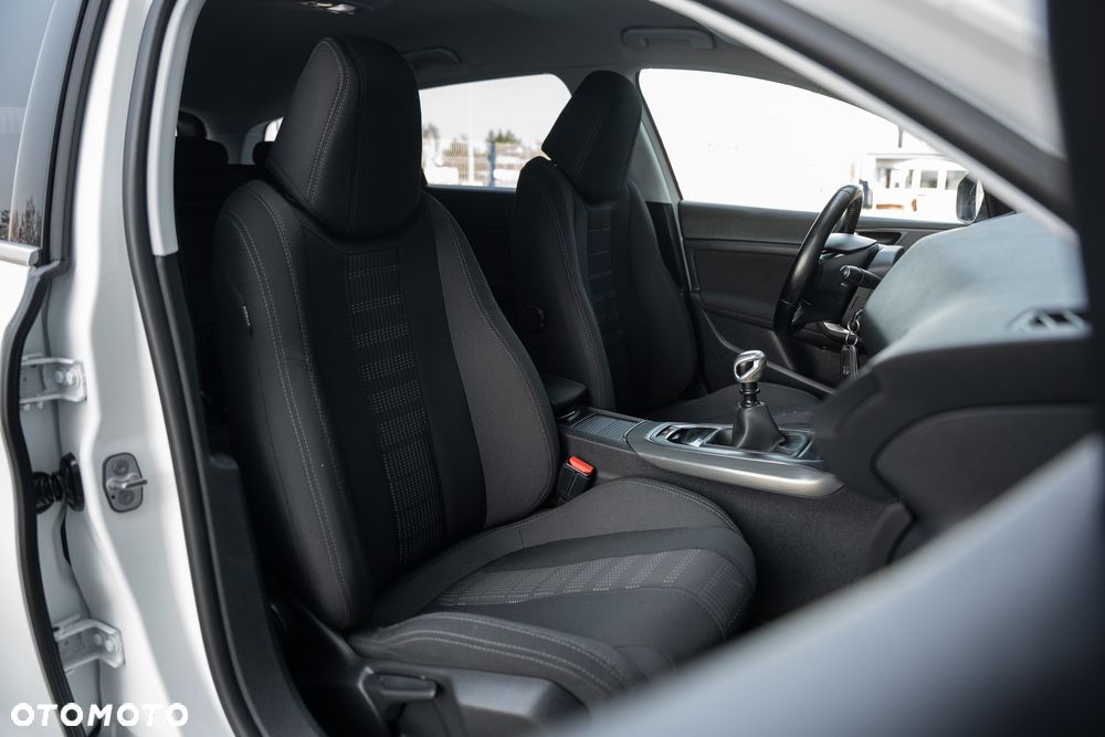 Peugeot 308 2.0 HDi Active - 25