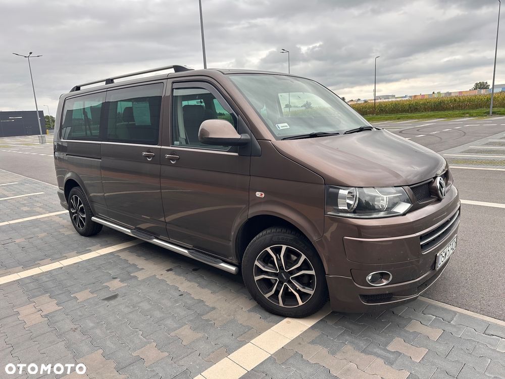 Volkswagen Caravelle 2010 photo 2