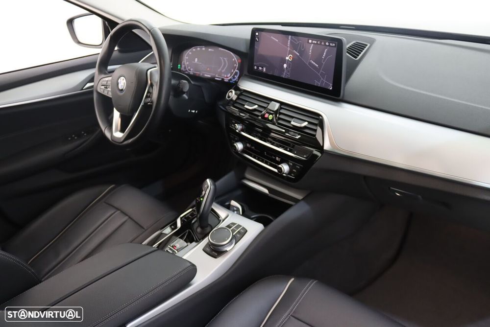 BMW 530 e Line Luxury - 7