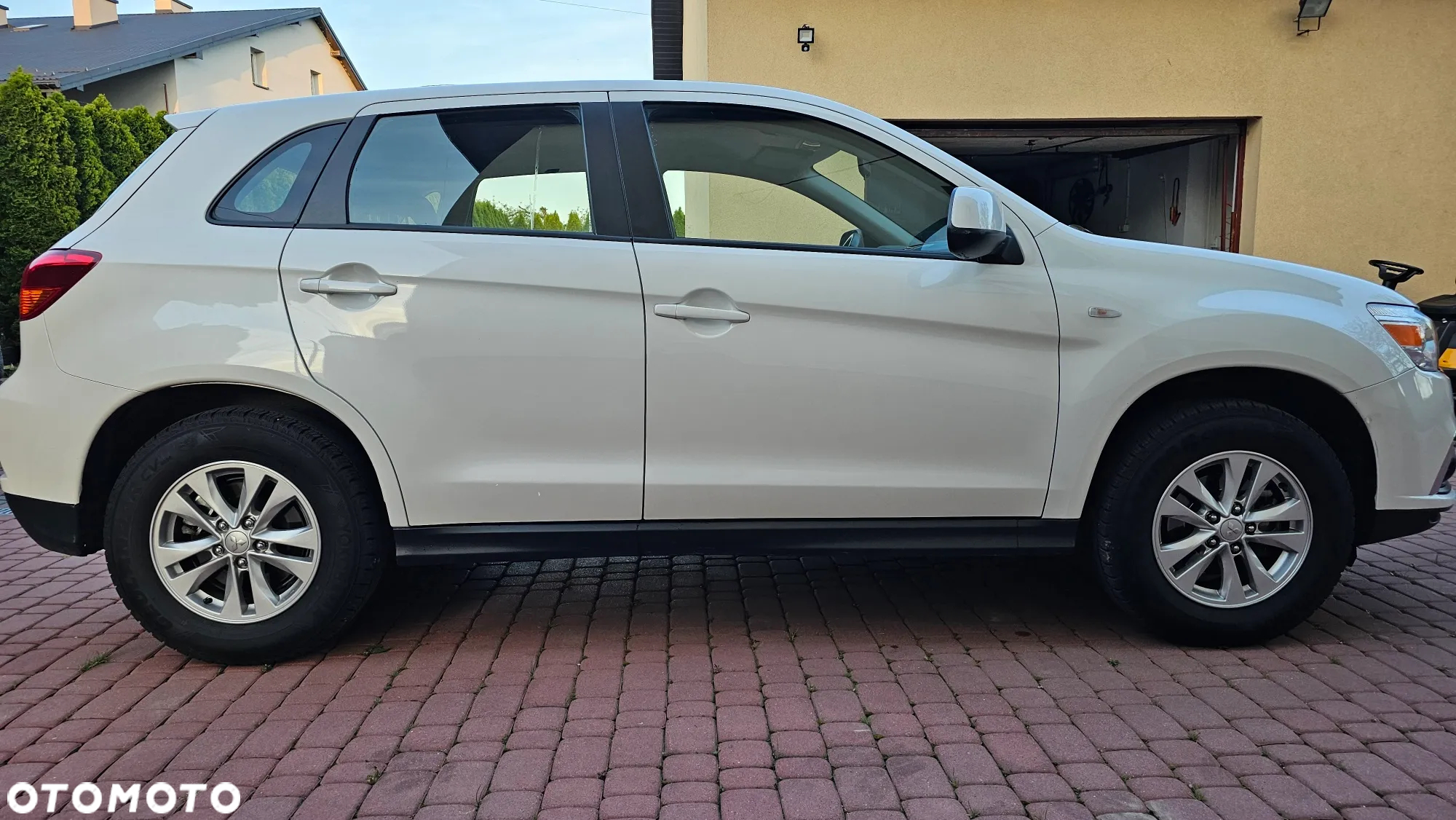 Mitsubishi ASX 1.6 2WD Intense - 15