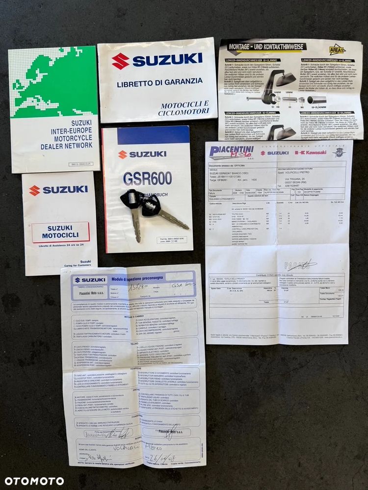 Suzuki GSR - 40