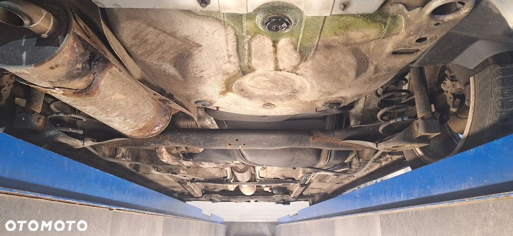 Volkswagen New Beetle - 25